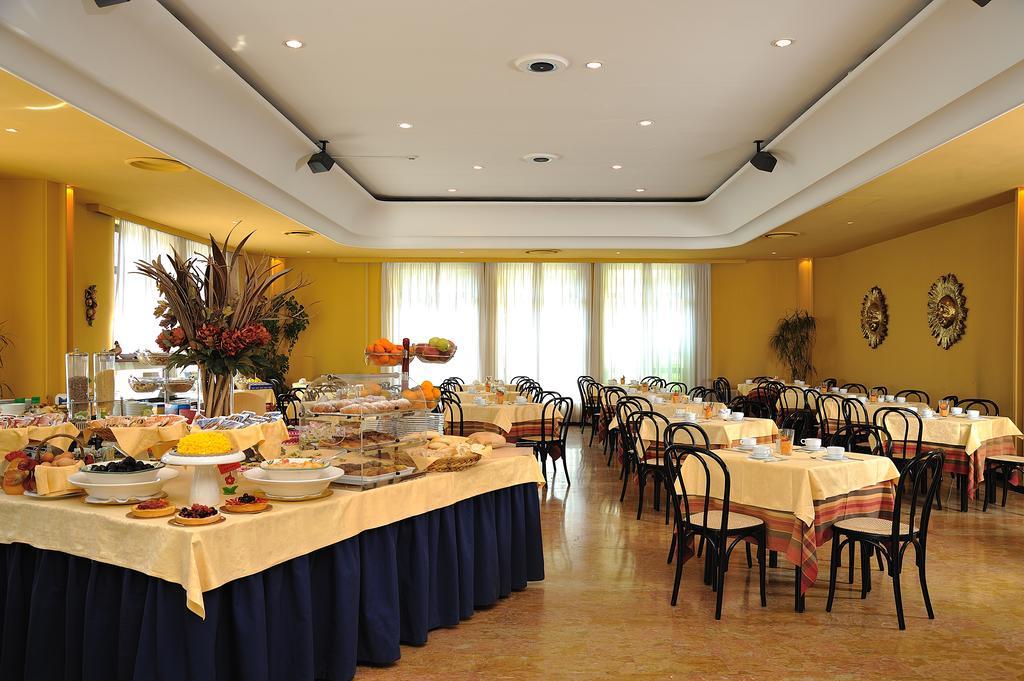 Hotel Olimpia Imola Esterno foto