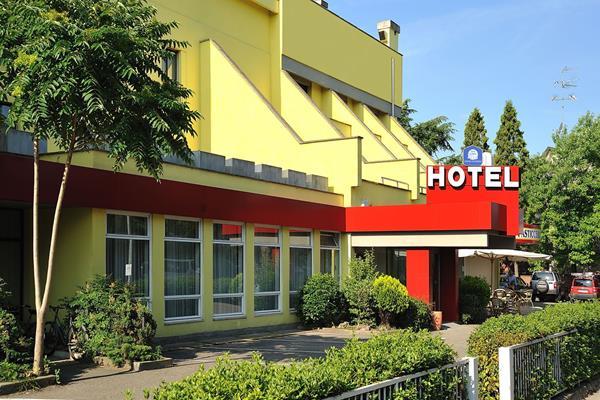 Hotel Olimpia Imola Esterno foto